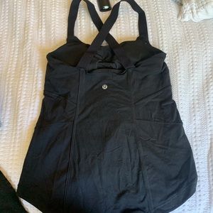 Lululemon black workout top